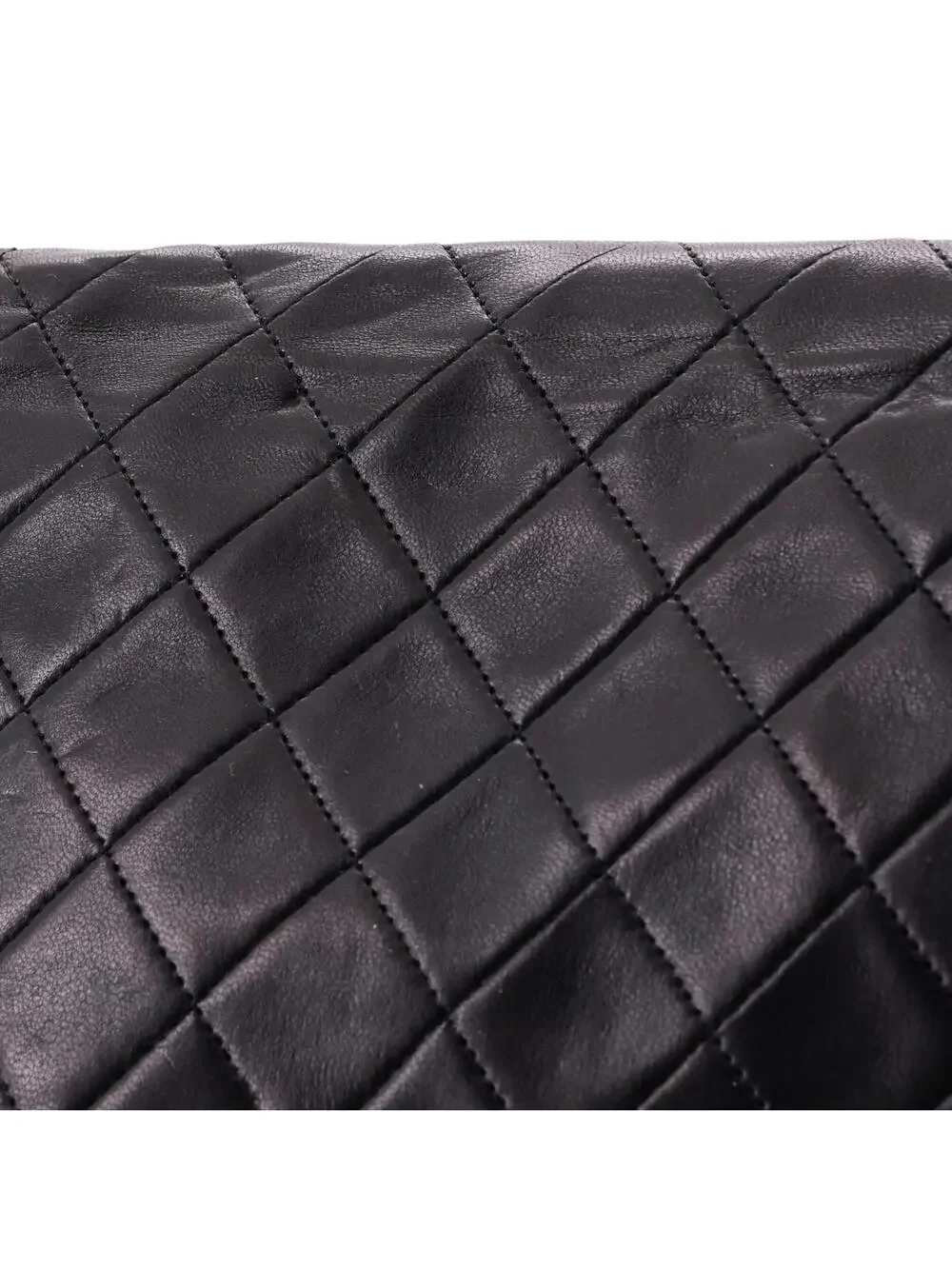 Chanel Vintage Clutch With Chain #299236C34B